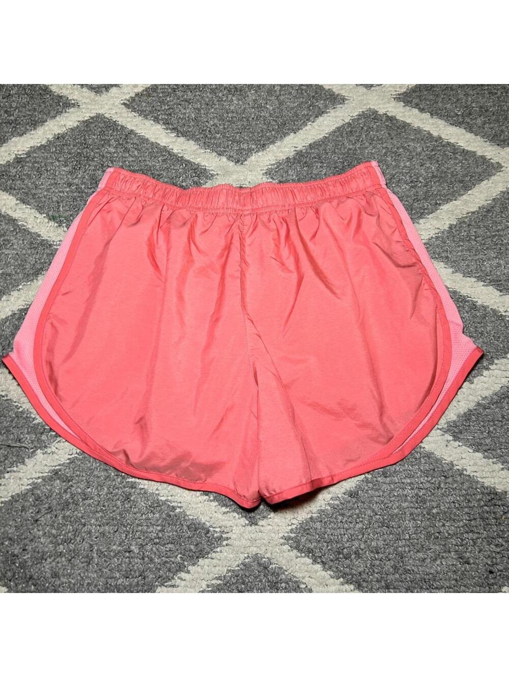 nike dri fit Running shorts Pink Women’s L - Picture 3 of 3